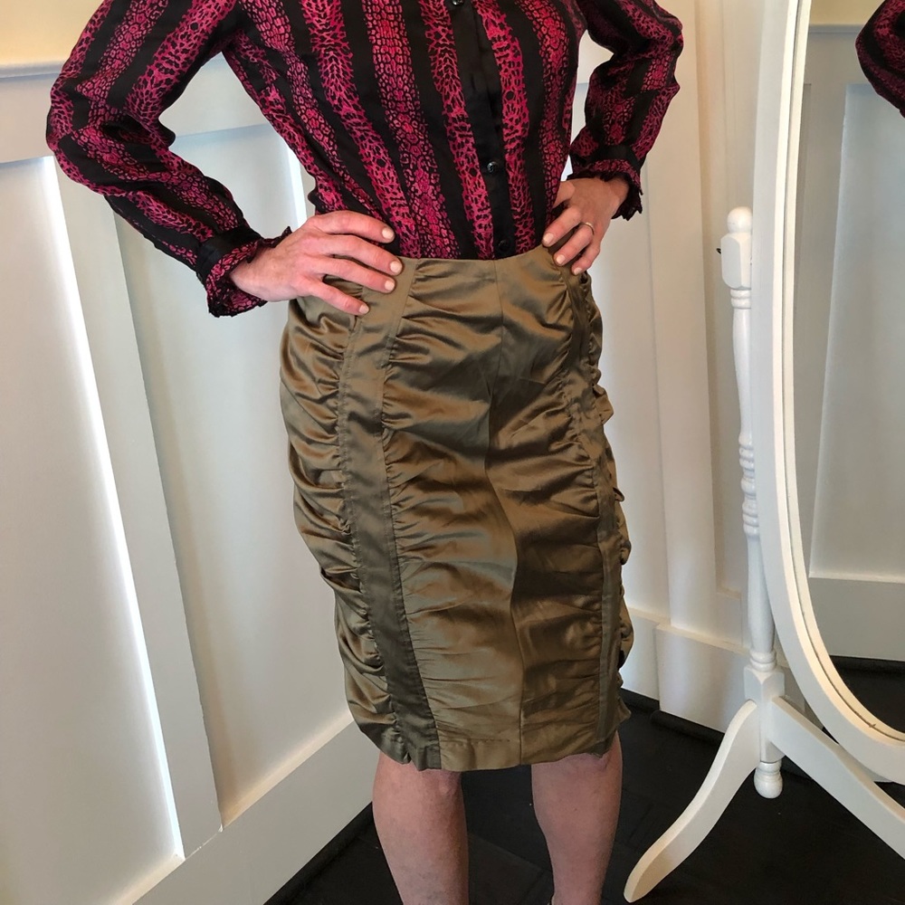 Ruched skirt - stretchy and comfy!